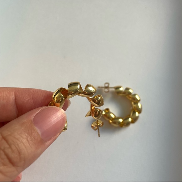 Hoop earrings - Picture 3 of 3